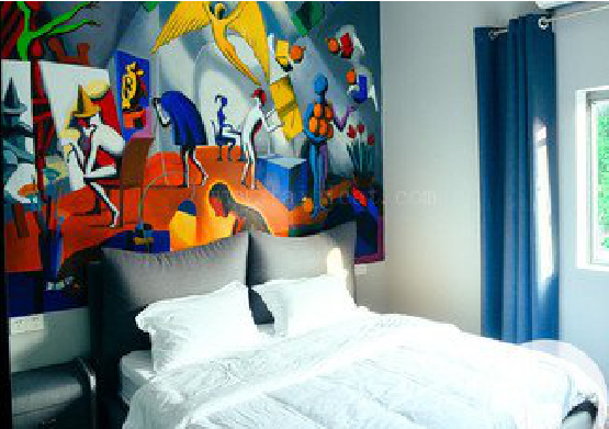 维西对于酒店的墙体彩绘而言更注重哪些方面？