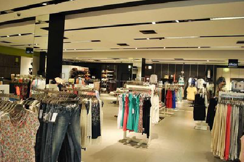 维西商场里的店面怎么装修？